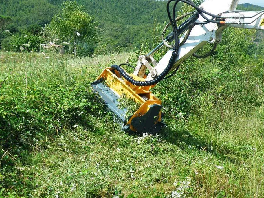 broyeur-forestier-pour-tracto-et-pelle-6-8-tonnes-3645224